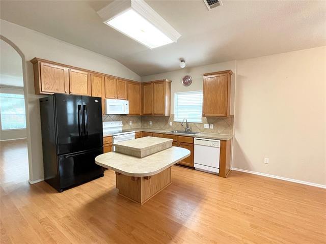 Building Photo - 1218 Cedar Branch Dr