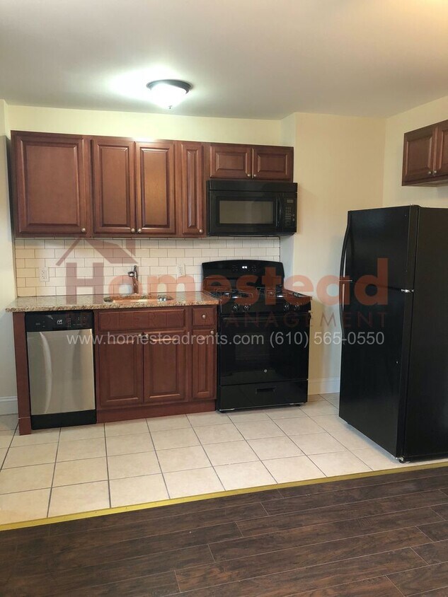 Primary Photo - 2 Bedroom Home in Upper Darby!