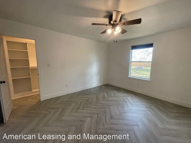 Building Photo - 3 br, 1 bath House - 131 4th Avenue