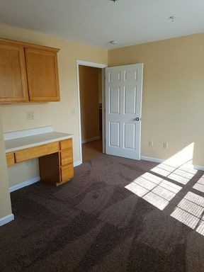 Building Photo - 2 Bedroom  Bath near MTSU...