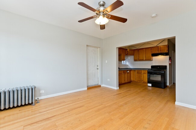 Foto del edificio - 7136 Windsor Ave