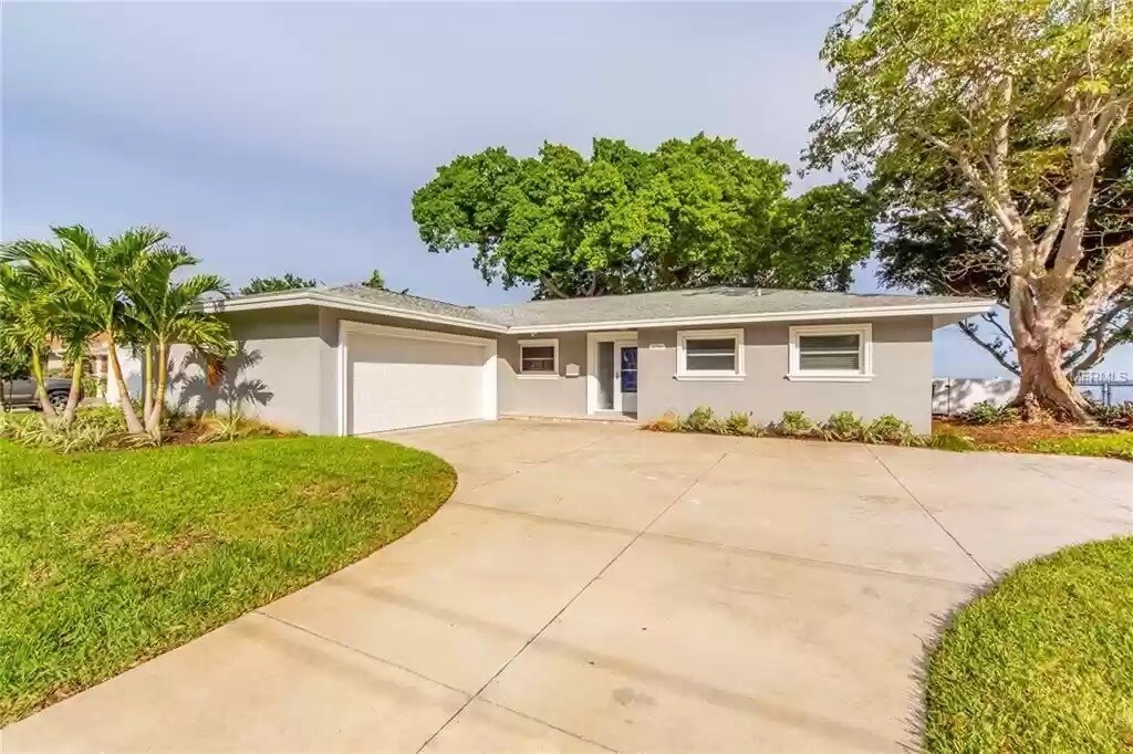 3790 Coquina Key Dr SE, Saint Petersburg, FL 33705 House Rental in