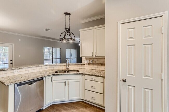 Foto del edificio - 265 Brookdale Dr, Little Elm, TX, 75068