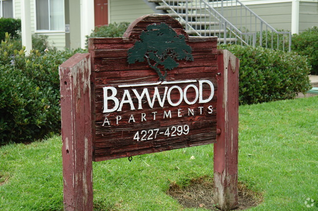 Foto del edificio - Eden Baywood Apartments