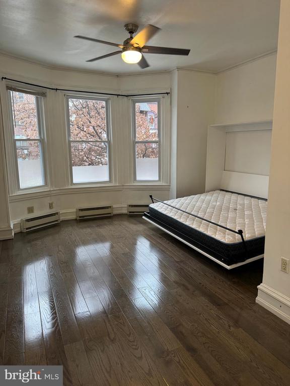 Foto del edificio - 251 S Melville St