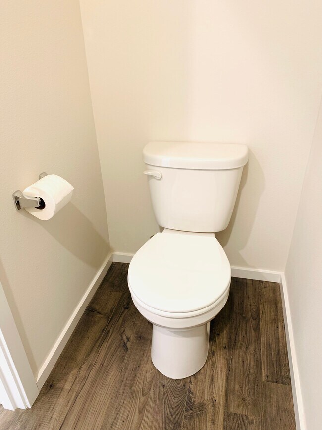 Half bath at the 1st floor - 893 N 18th Ave
