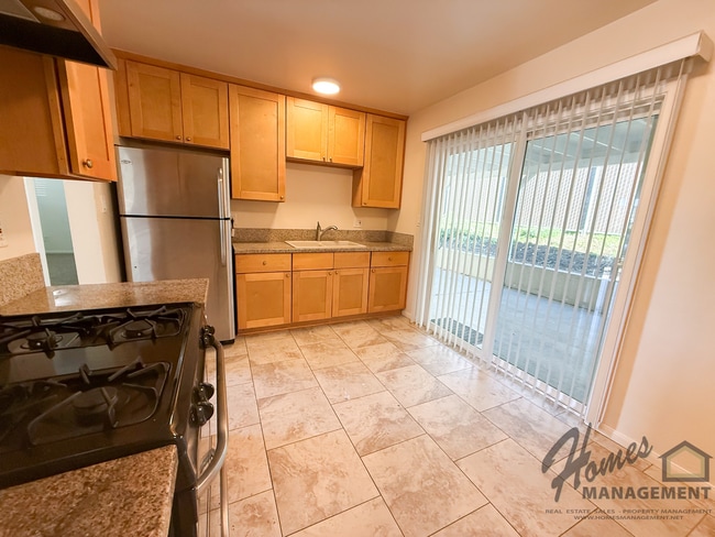 Building Photo - 641-641 Kaylyn Way