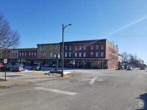 Building Photo - 8 E Railroad St