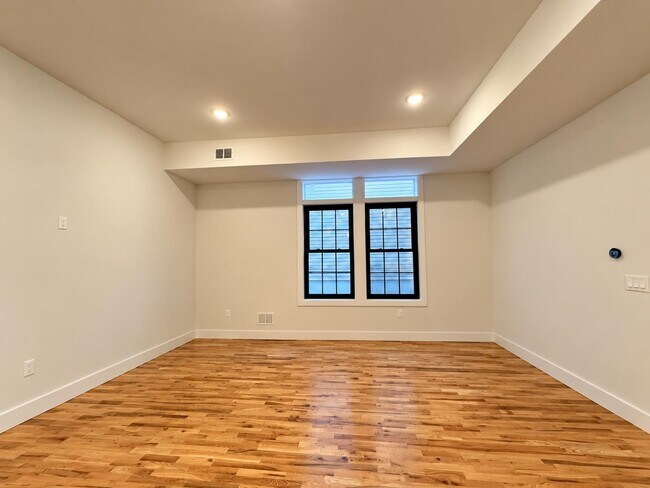 Foto del edificio - 241 Palisade Ave