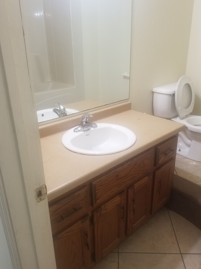Bathroom - 45 South West End Boulevard
