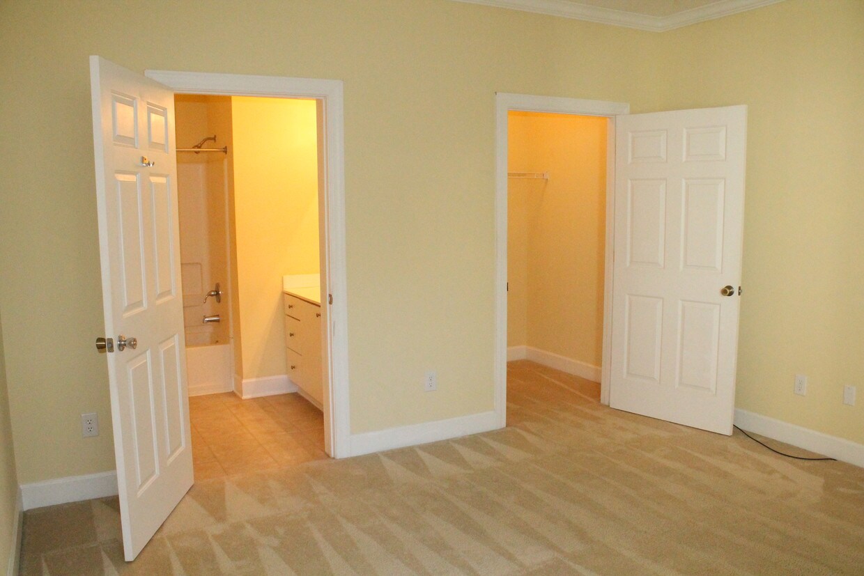 75 Summerfield Ct Unit 811, Hilton Head Island, SC 29926 Condo for