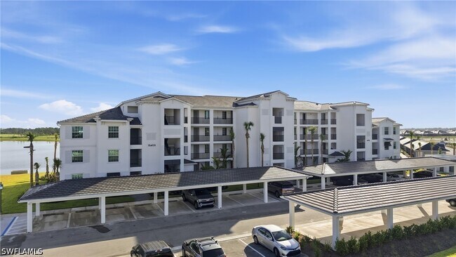 Foto del edificio - 15405 Grn Acrs Ave