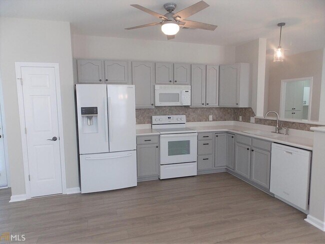 Foto del edificio - 2310 Applegate Ln