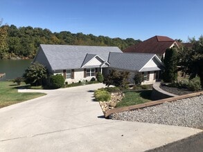 Building Photo - 130 Oonoga Way