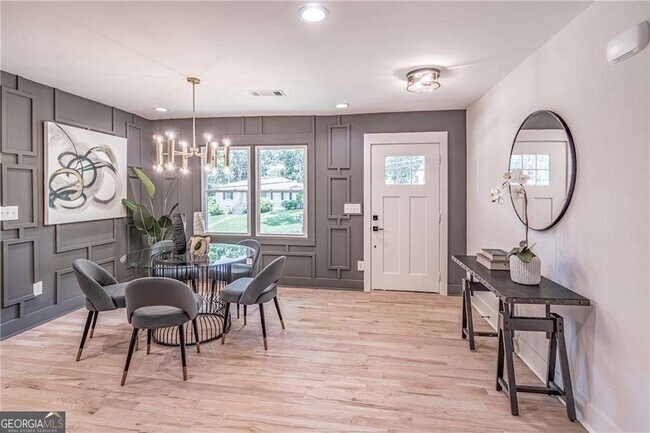 Foto del edificio - 605 Blake Ave SE