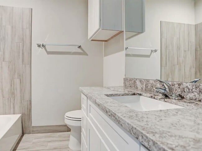 Foto del edificio - 4425 Clover St
