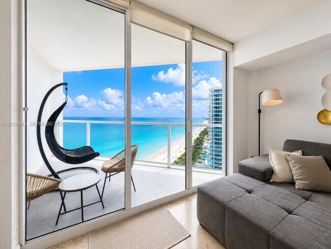 Foto del edificio - 16699 Collins Ave