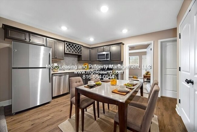 Building Photo - Comfort, Style, and Community Living in Timber Trails Available April 30!