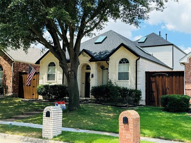 Foto principal - 8013 Still Springs Dr