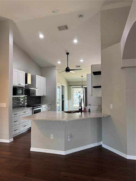 Foto del edificio - 6616 Watson Rd