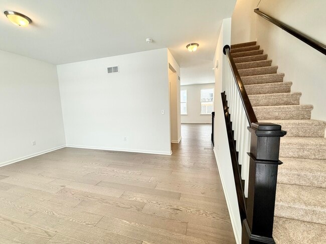 Foto del edificio - 6173 S Trailwoods Dr