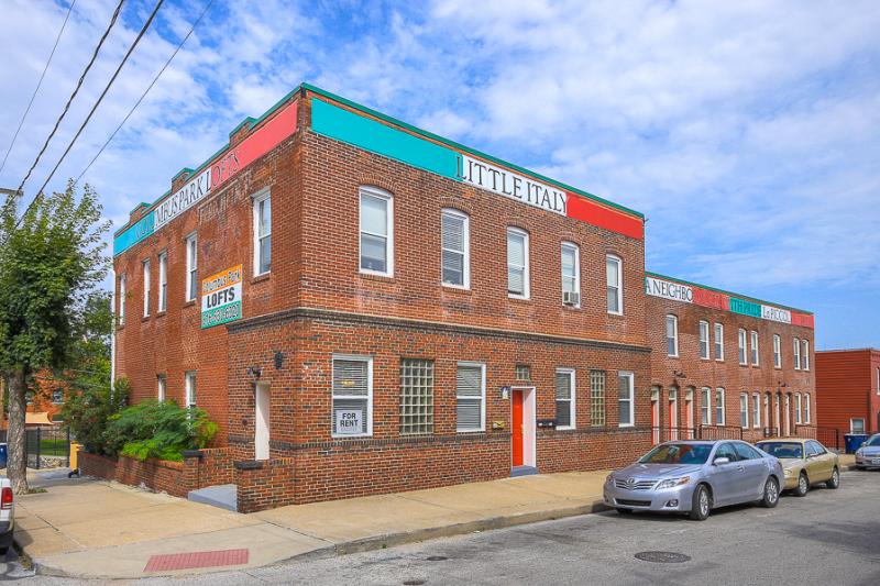 Primary Photo - 1030 Pacific St