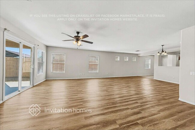 Foto del edificio - 43893 W Cowpath Rd
