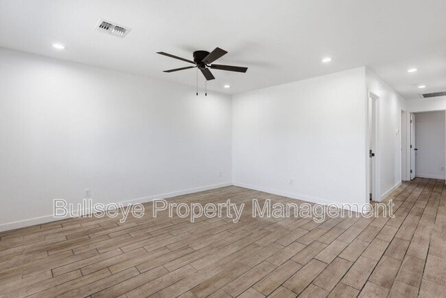 Foto del edificio - 428 S 97th Pl