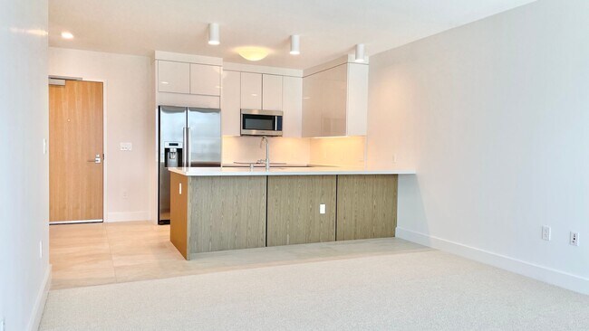 Foto del edificio - MODERN ONE BEDROOM UNIT AT AZURE ALA MOANA