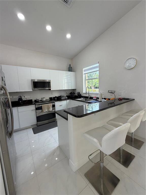 Foto del edificio - 2330 SW 132nd Wy