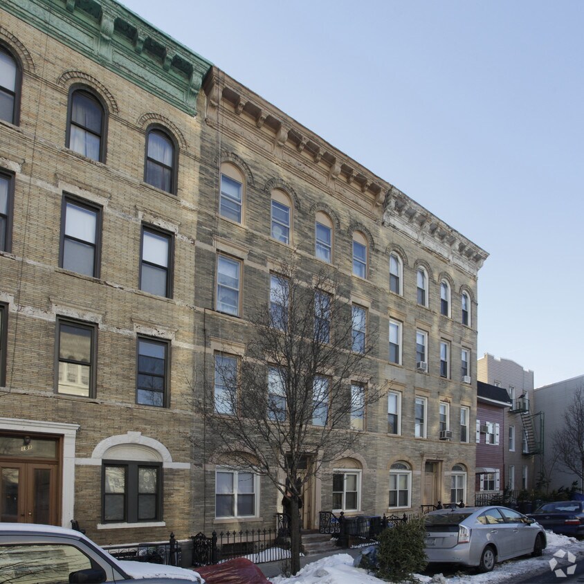 Foto principal - 183 Guernsey St