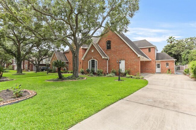 Building Photo - 1406 Kelliwood Oaks Dr