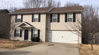 Building Photo - 1405 Crescent Bentonville Crescent