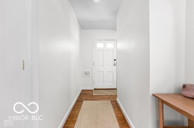 Building Photo - 5845 Carrollton Ave