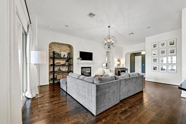 Foto del edificio - 109 Hedgerow Ln