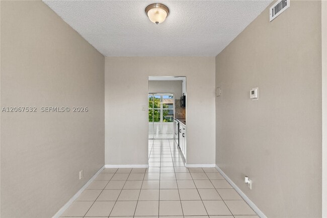 Building Photo - 7305 NW 5th Pl