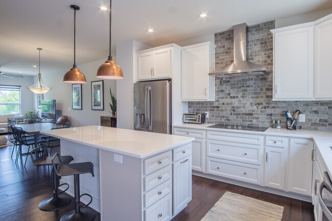 Foto del edificio - 3826 Sky Haven Dr
