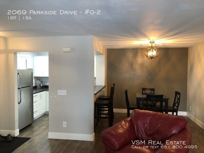 Building Photo - 2069 Parkside Dr