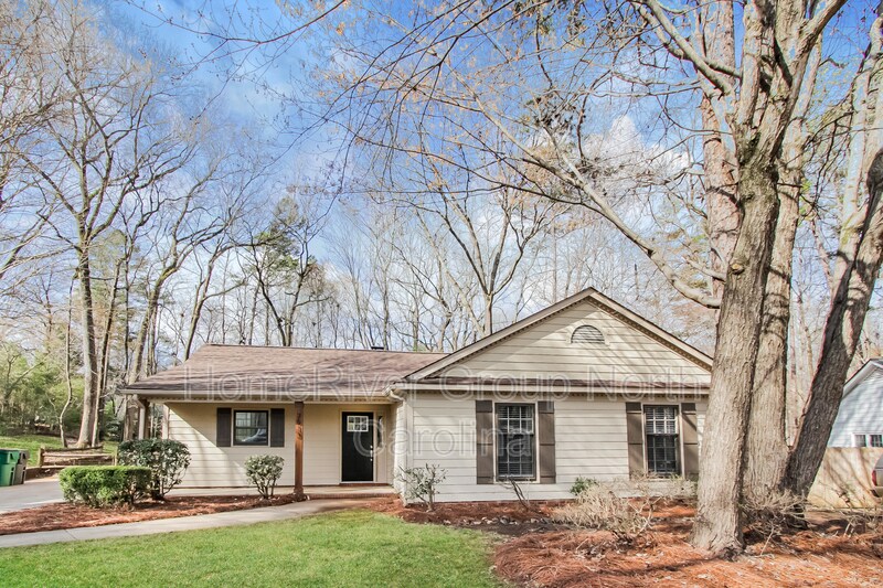 7913 Surreywood Pl, Charlotte, NC 28270 House for Rent in Charlotte