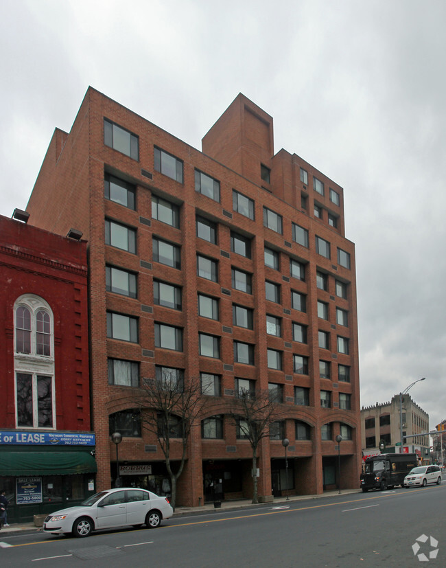 Foto del edificio - Plaza on the Green