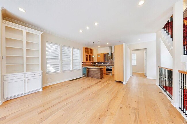 Foto del edificio - 2104 State St