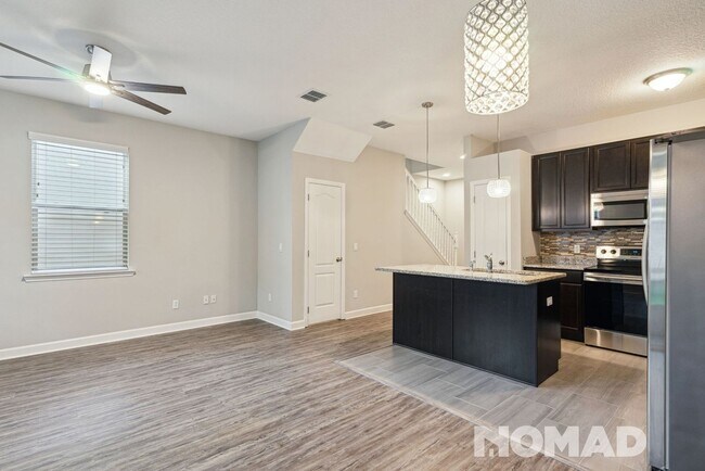 Foto del edificio - Charming 3BR Townhome in Winter Park