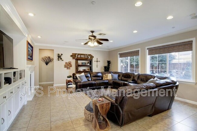 Building Photo - 3850 Big Bear Street