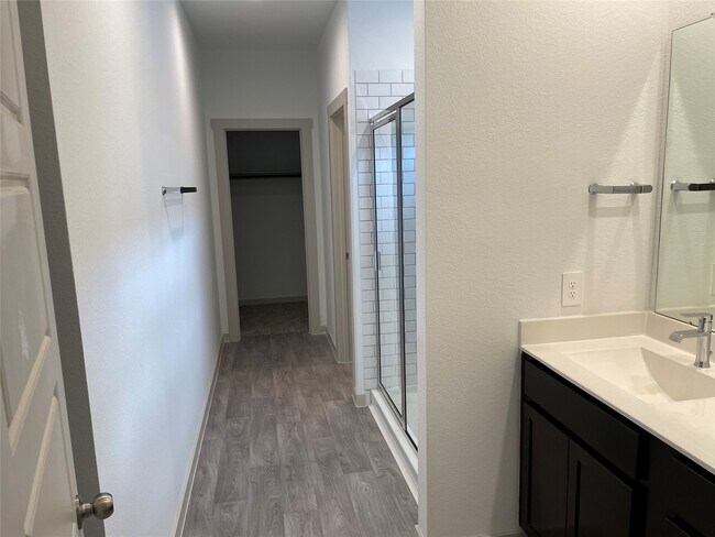 Foto del edificio - 12721 Oxford Gate Dr