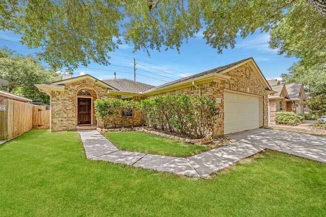 Building Photo - 17935 Rose Hill Park Ln