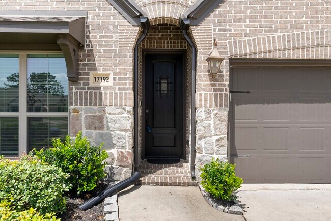 Foto del edificio - 17192 Wild Robin Ln