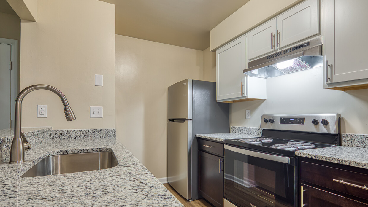 Renovado - Summer Station Apartments