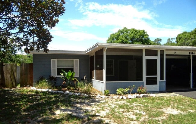 2 bed, 1 bath in a quiet neighborhood - 2 bed, 1 bath in a quiet neighborhood House