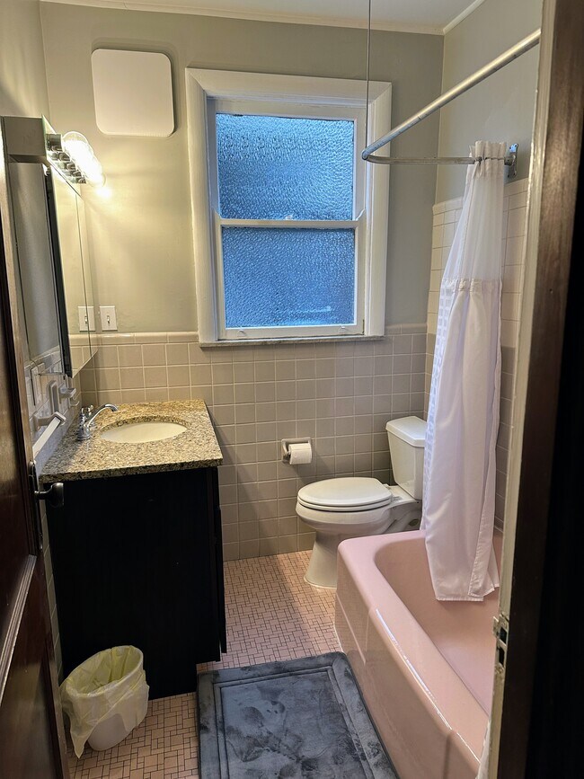 Foto del edificio - 2533 Valley View Ct