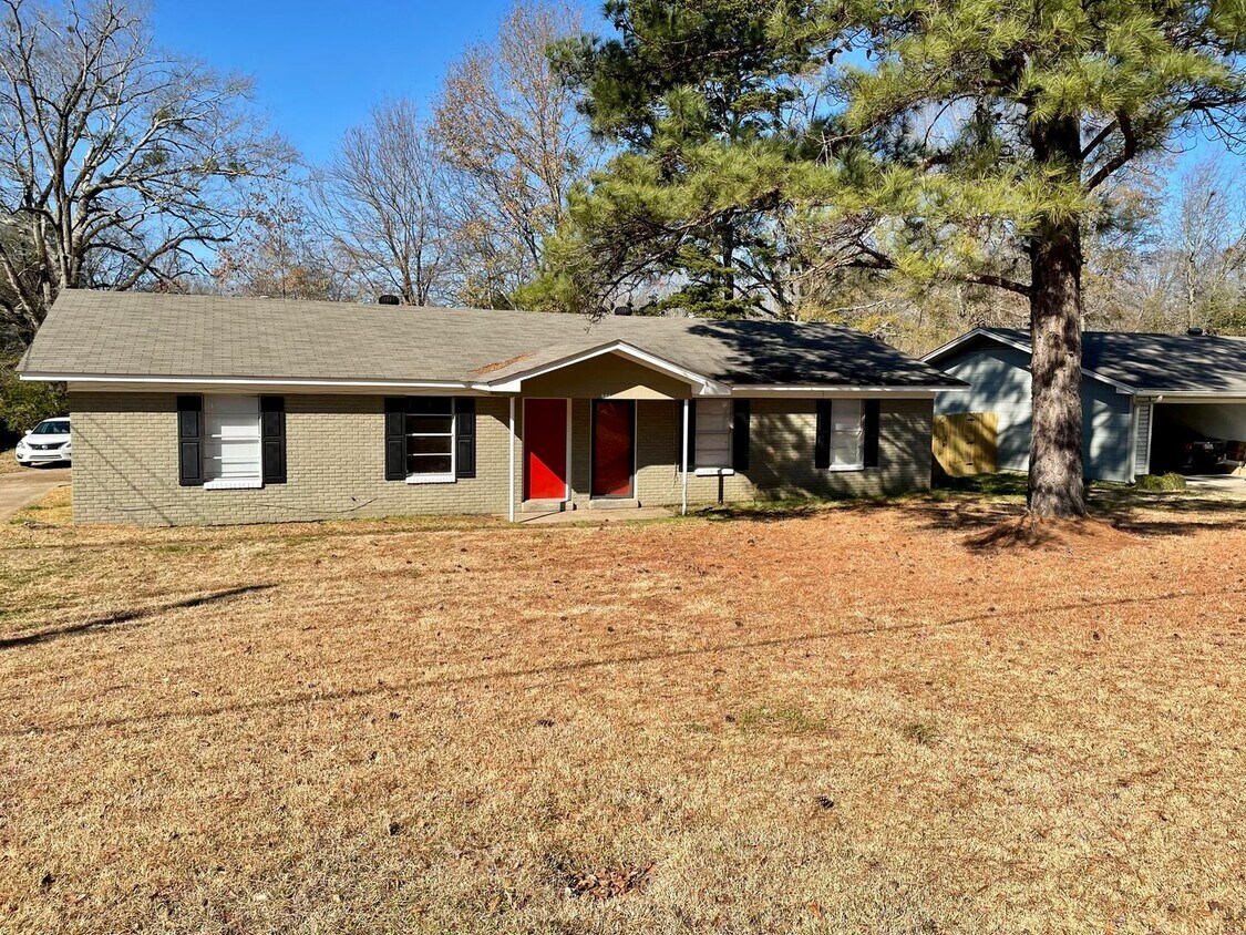 Primary Photo - 2 Bed 1 Bath Duplex in Clinton